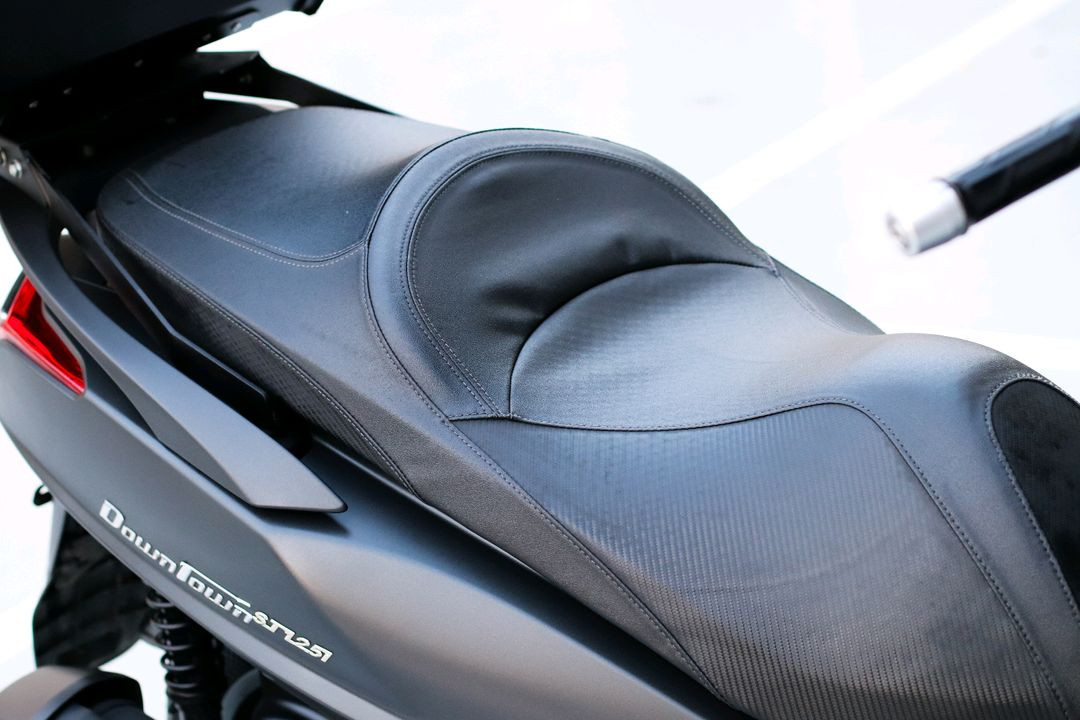 다운타운st 125i 킴코 2022년식 ABS모델 오토바이 옵션많은매물 판매합니다--8