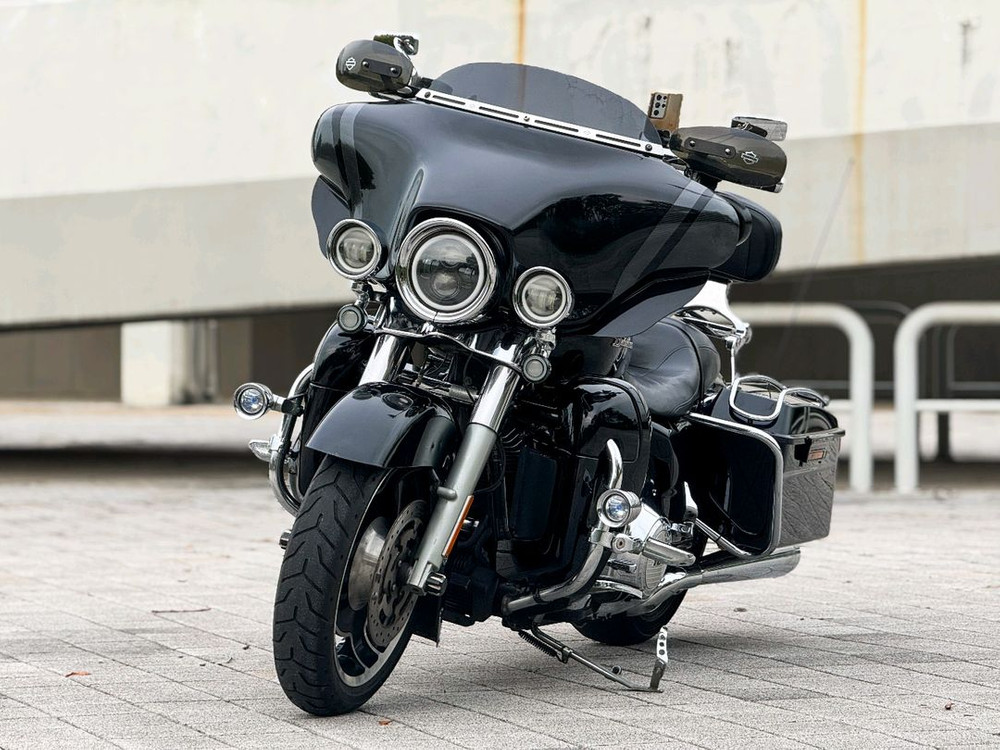 할리데이비슨 스트리트글라이드 2013년식 옵션많고 깔끔한매물 판매합니다 명의이전가능--2