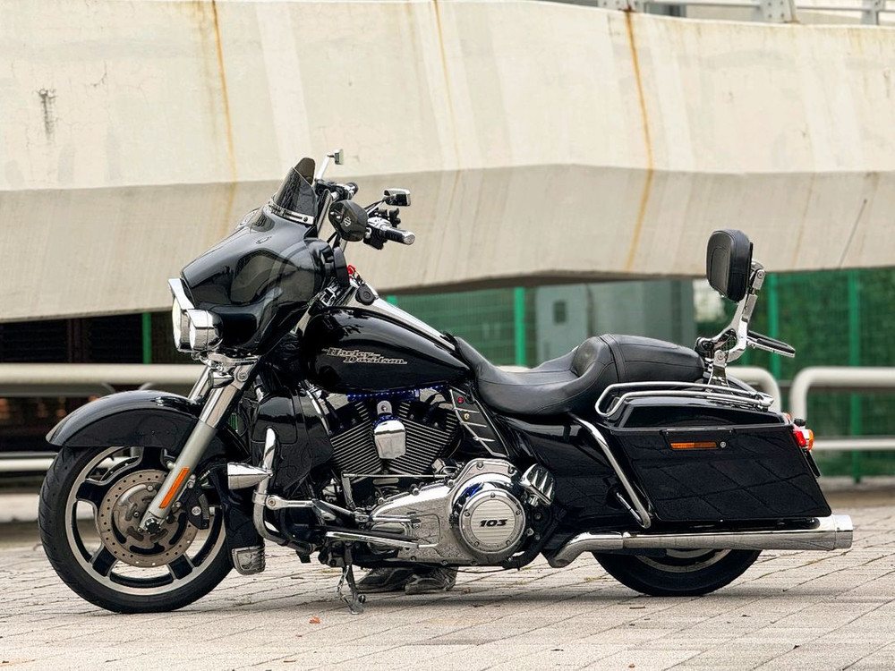 할리데이비슨 스트리트글라이드 2013년식 옵션많고 깔끔한매물 판매합니다 명의이전가능--4