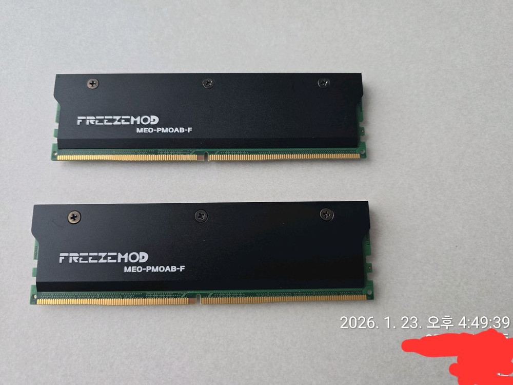하이닉스 A다이 DDR5 5600Mhz 메모리 판매합니다 16GB x2 구성으로 총 32GB 입니다--2