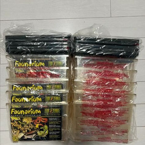 엑소테라 채집통(소) 10개 판매합니다!