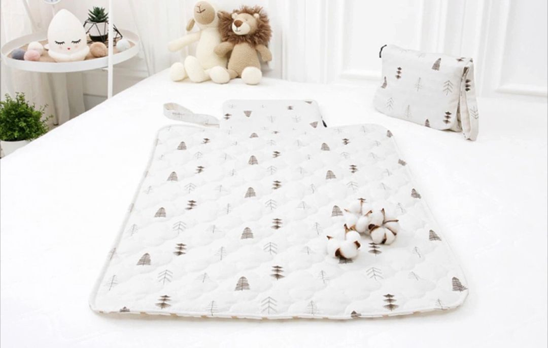 (새상품 컨디션) 휴대용 기저귀 교체 매트 모던숲--1