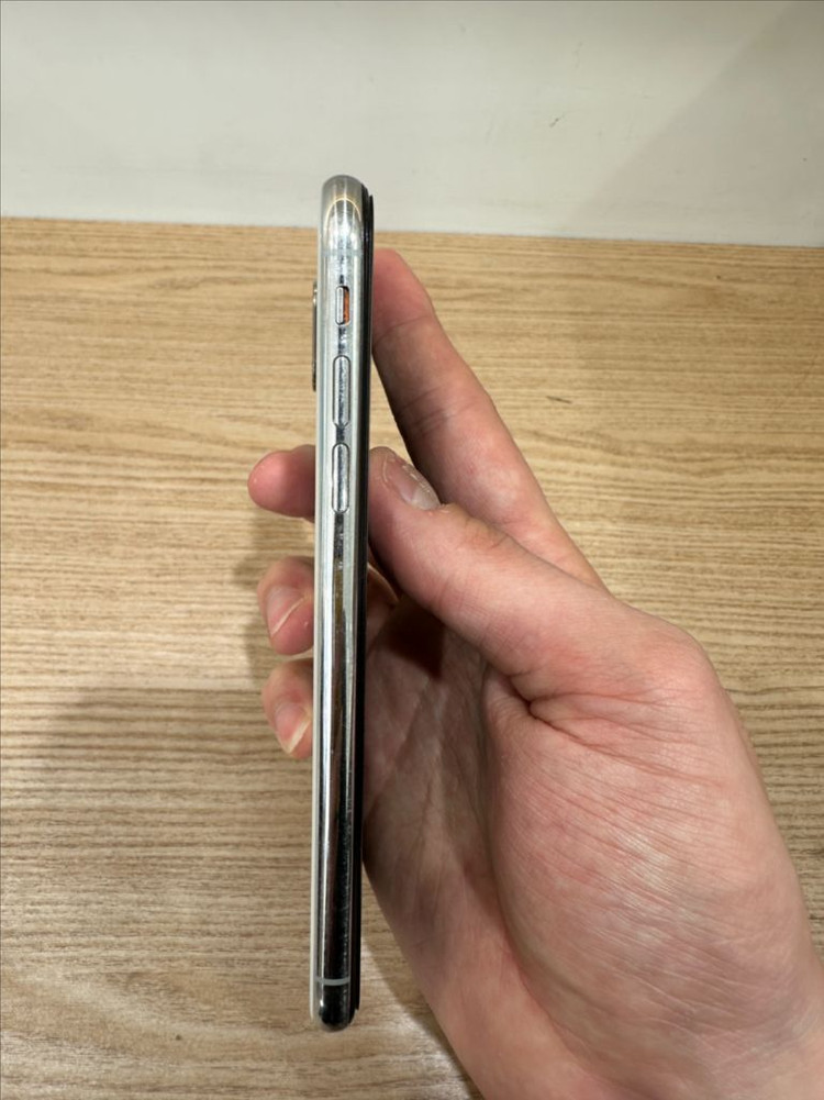 아이폰XS-256G 실버 이미지