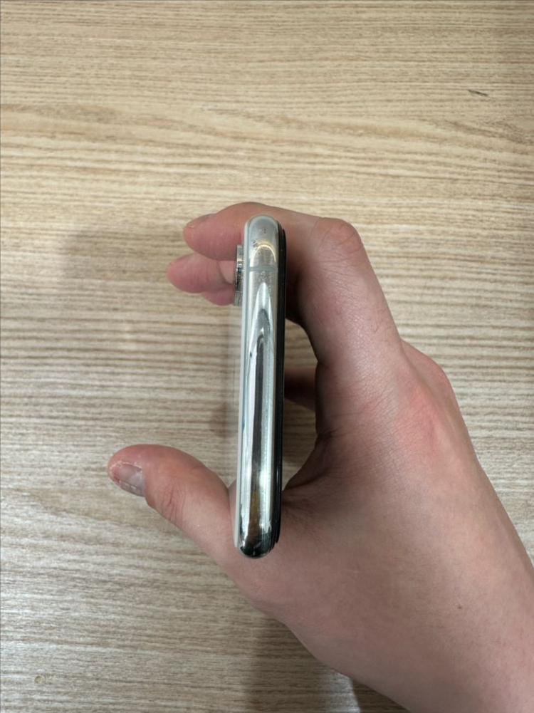 아이폰XS-256G 실버 이미지