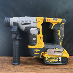 디월트함마드릴 DCH172 배터리포함 이미지