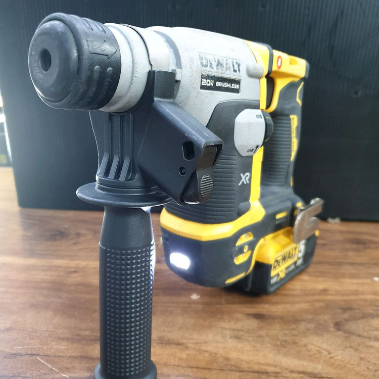 디월트함마드릴 DCH172 배터리포함 이미지