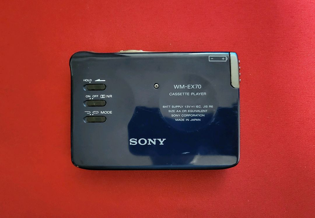 소니워크맨 WM-EX70 블루 정상작동품--1