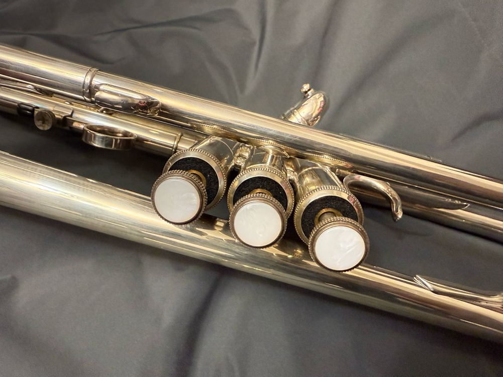 야마하 트럼펫 YTR-2330s 이미지