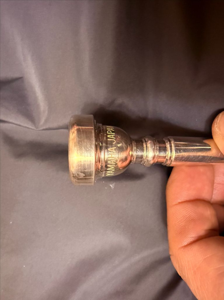 야마하 트럼펫 YTR-2330s 이미지