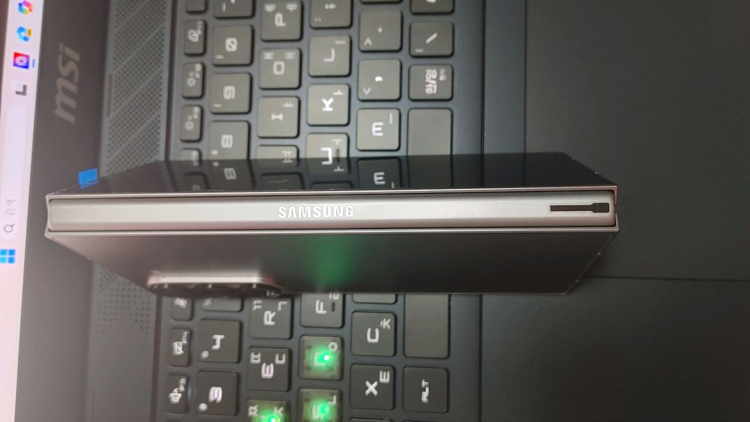 s급 폴드6 실버 256 자급제 액정 올갈이--1