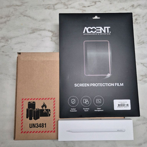 (미개봉)아이패드 프로 13(M5) + 애플펜슬 2세대 + 액정필름