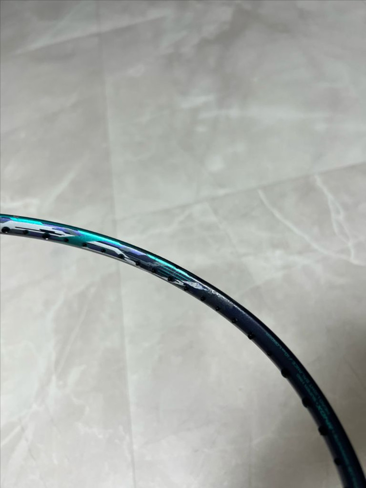 요넥스 나노플레어700 배드민턴 청금수리 라켓 4U 이미지