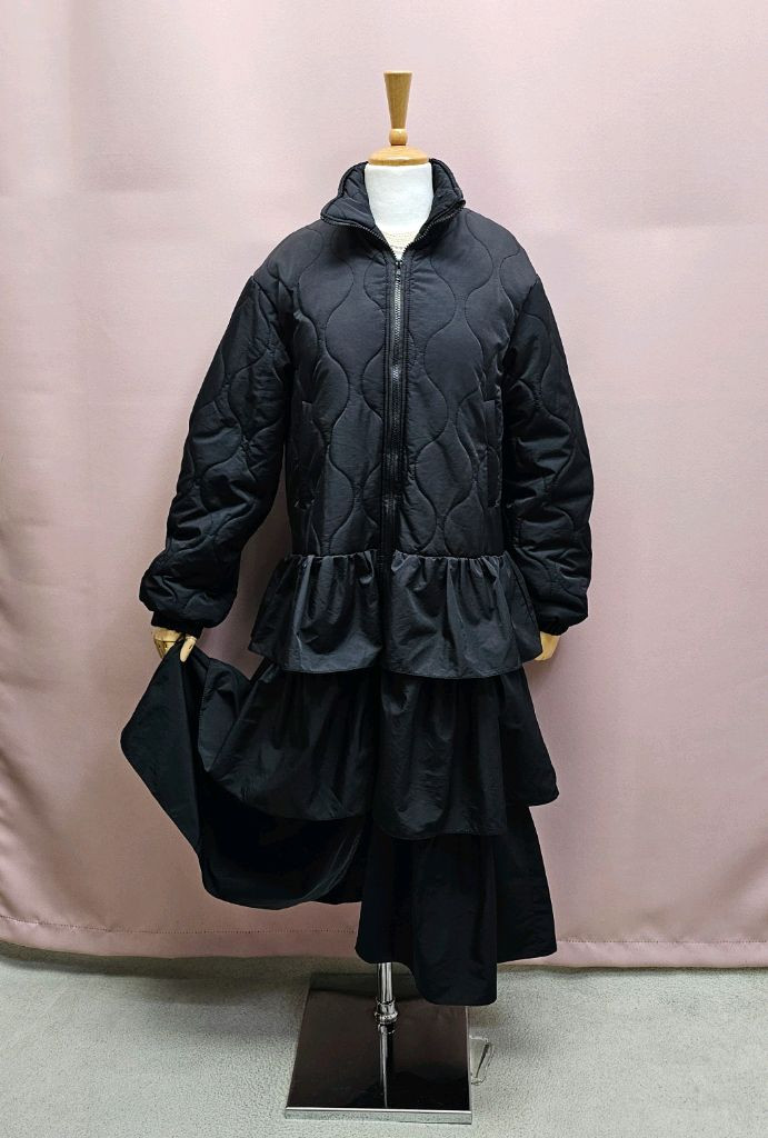 31패션 퀼팅 프릴 캉캉 원피스형 롱점퍼--4