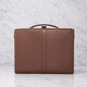 박스백 브리프케이스