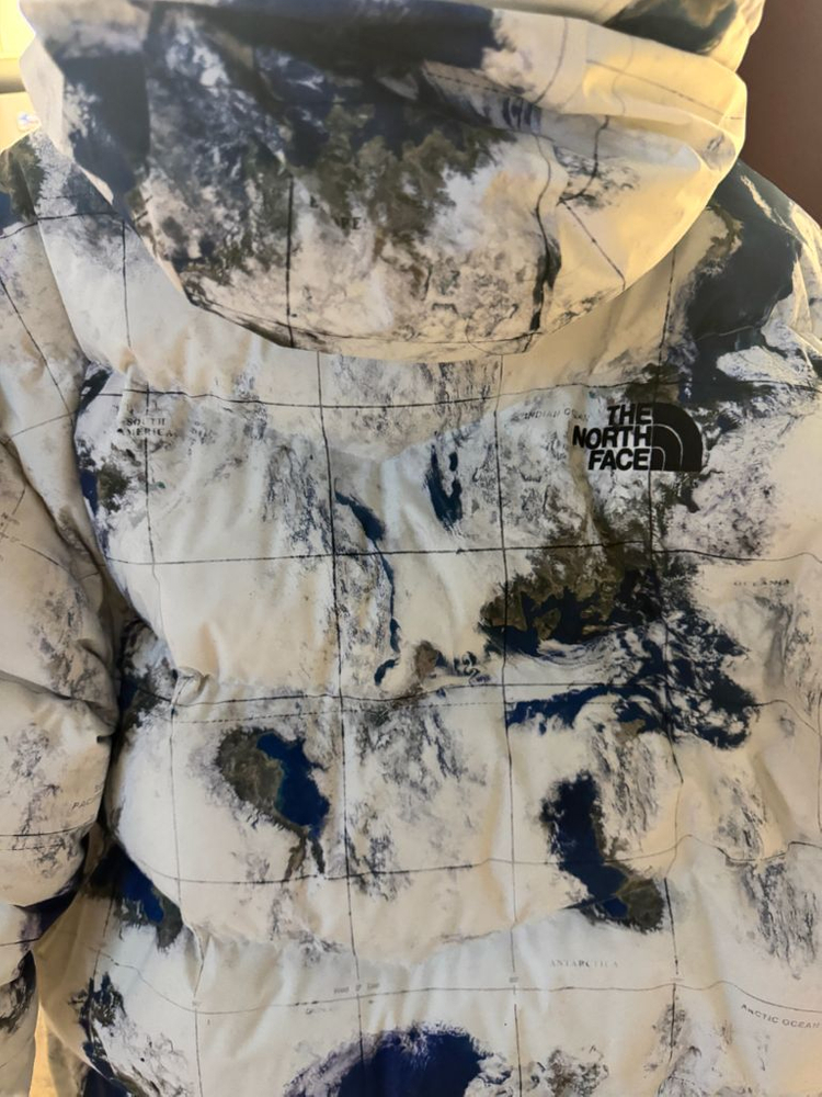 노스페이스 지구본 후드 패딩(지금 구하기 힘든 제품)--6