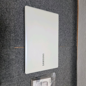 삼성 화이트 사무용 노트북 팝니다 15.6인치 인강.유튜브.업무용.사무