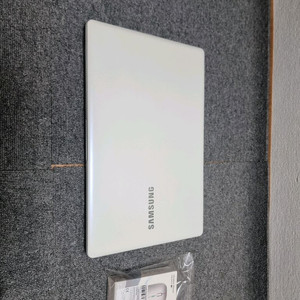 삼성 화이트 사무용 노트북 팝니다 15.6인치 인강.유튜브.업무용.사무