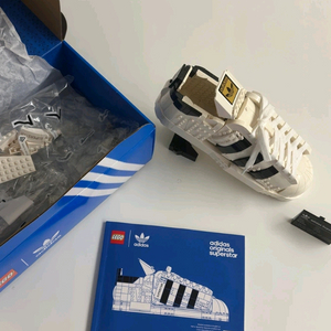 레고 10282 아디다스 슈퍼스타(박스 인스 여분브릭 있음)