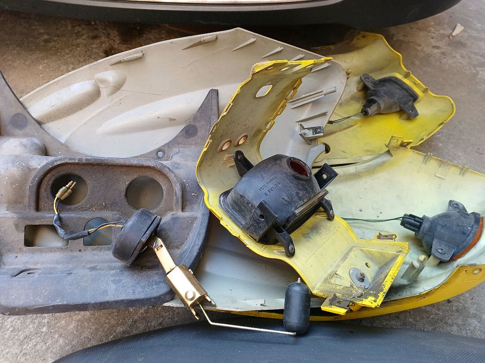 스쿠터 효성센스50cc 카울 및 부품 이미지