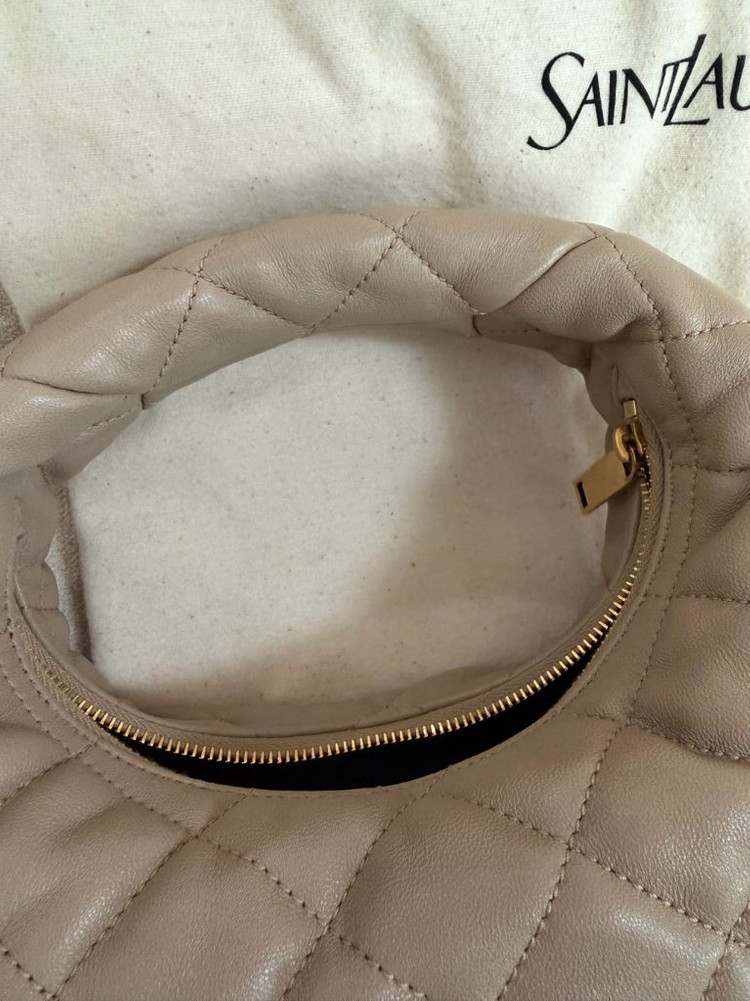 입생로랑가방 신상 이카리노 이미지