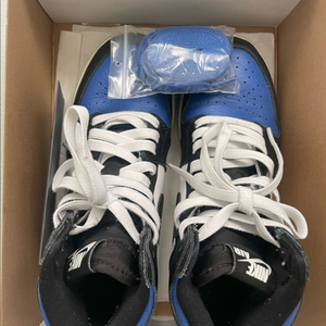 나이키 (GS) 조던 1 레트로 하이 OG 로얄토