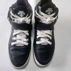 데상트 여성 운동화/245 (무료배송) 이미지