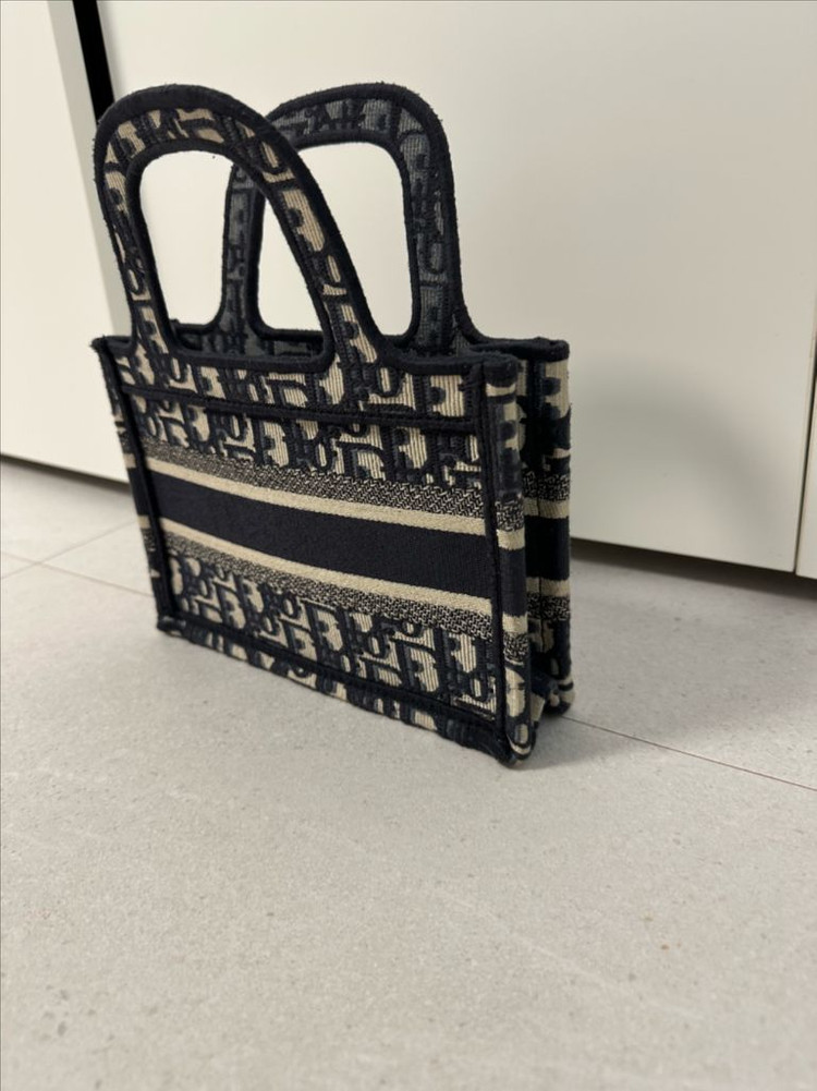 디올 북토트 미니백 이미지