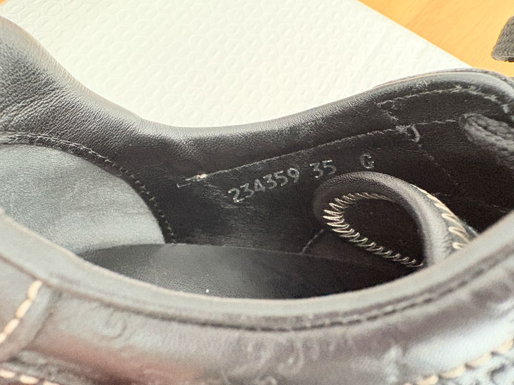 구찌 삼선 스니커즈 판매합니다! 이미지