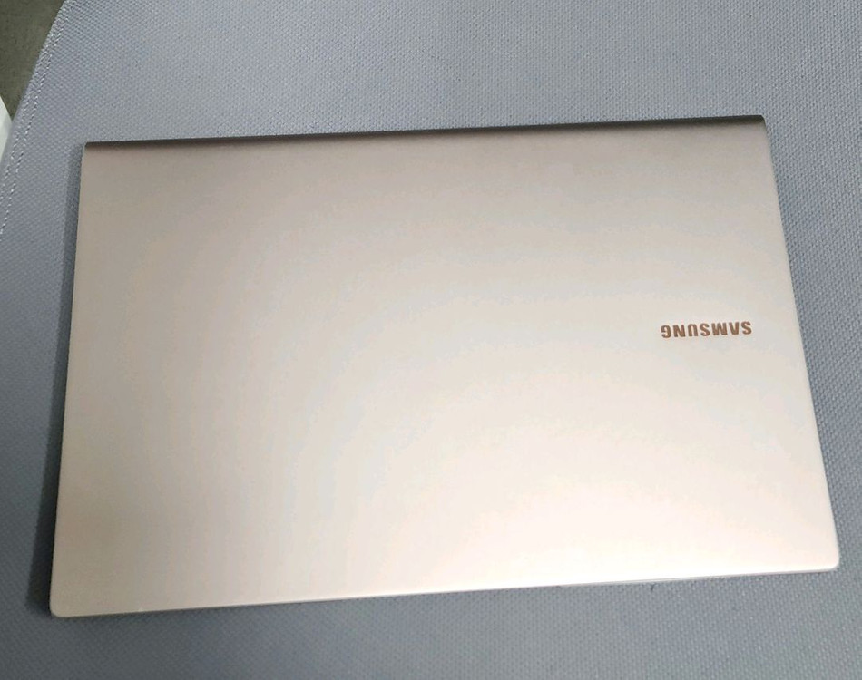 삼성갤럭시북s(i5/ram8g/터치스크린)--1