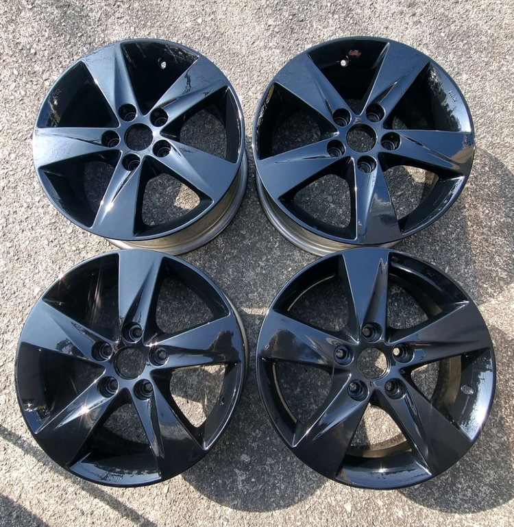 16인치 아반떼 MD 순정휠 이미지