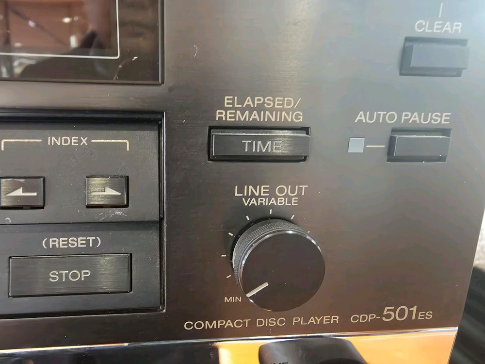 소니 CDP-501ES CD 플레이어 이미지