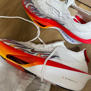 나이키 알파플라이 런닝화 새상품 285 에키덴