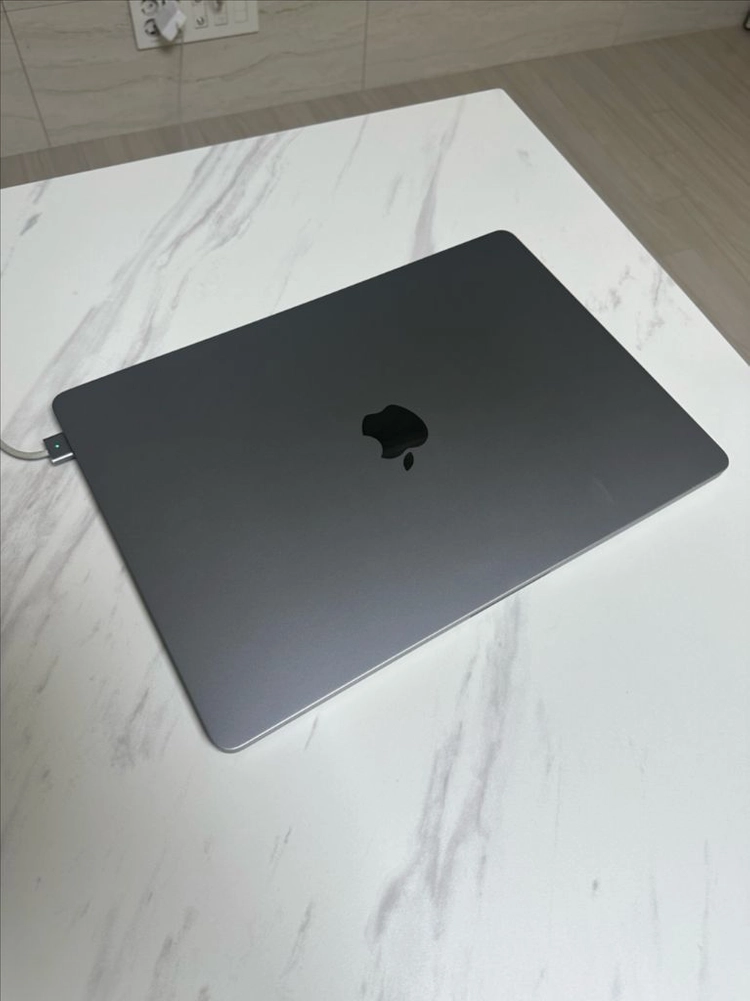 맥북 에어 15 (24년) M3, 1TB, 24GB, 애플케어+ - 안심되는 중고거래