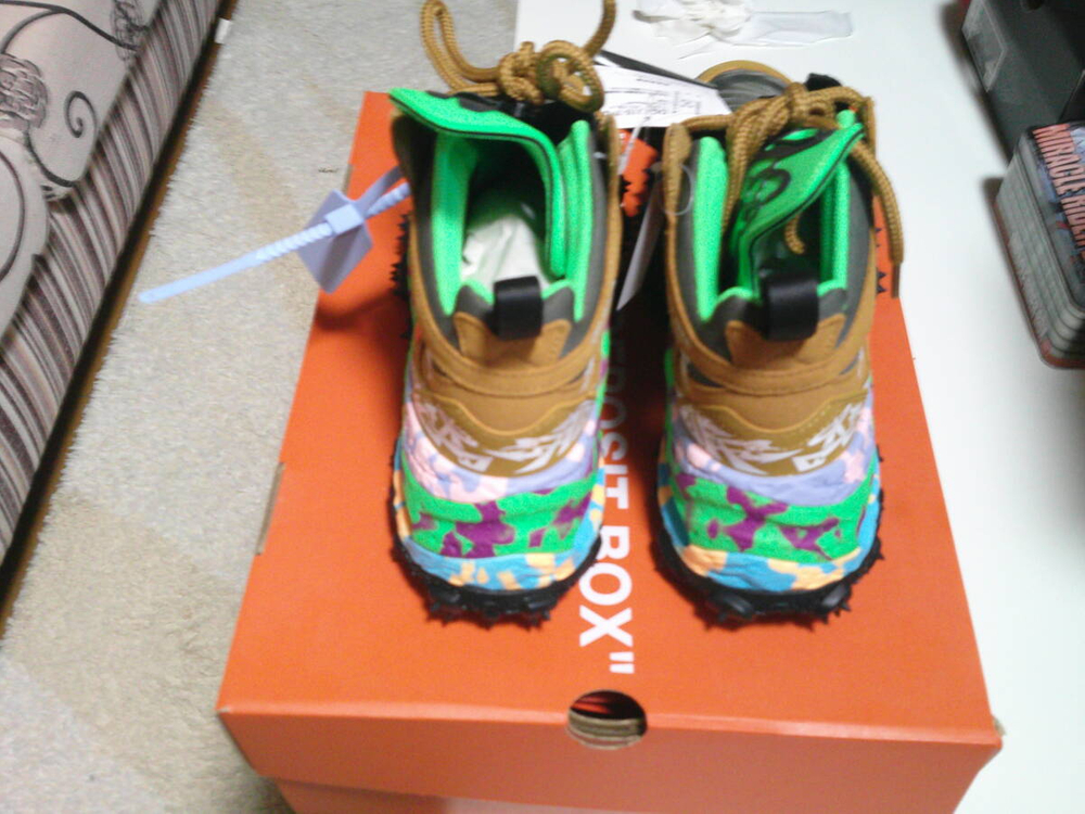 나이키 OFF-WHITE AIR TERRA FORMA. 새제품 팝니다.--2