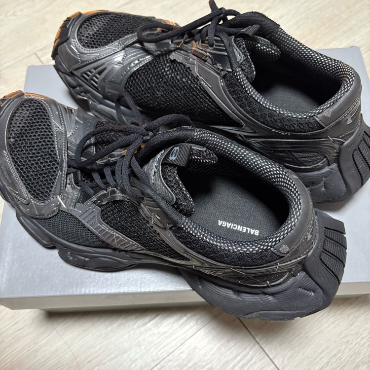 [44] 발렌시아가 스테이플러 블랙--1