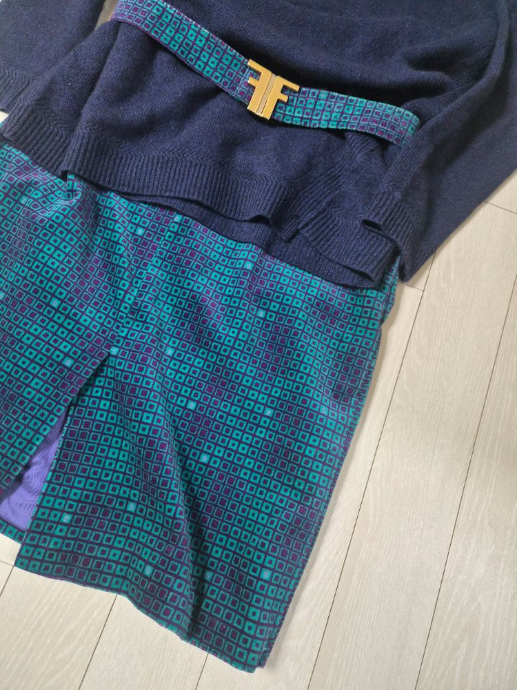 [FENDI] 벨티드 벨로아 스커트 (벨트포함)--1