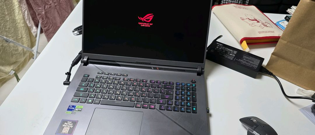 게이밍 노트북 에이수스 G814JZR- N6112 이미지