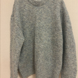 무신사스탠다드 우먼 우먼즈 부클 릴렉스드 크루 넥 니트