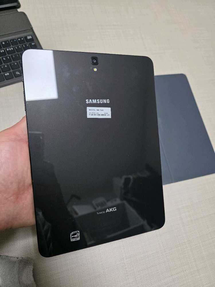 갤럭시 탭 s3 + 키보드 케이스--2