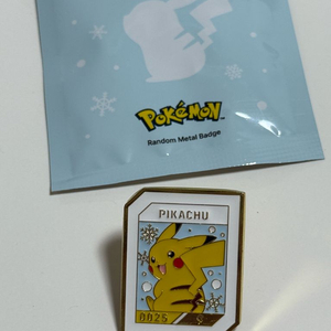이삭토스트 포켓몬 한정판 겨울 시즌 새상품 미사용 피카츄 뱃지 판매