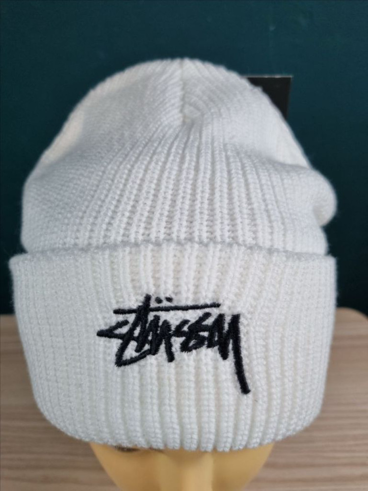 스투시 비니. 블랙. 화이트--4