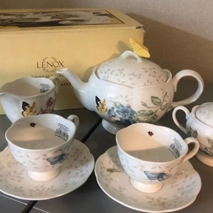 레녹스 버터플라이 메도우 티팟 세트 이미지