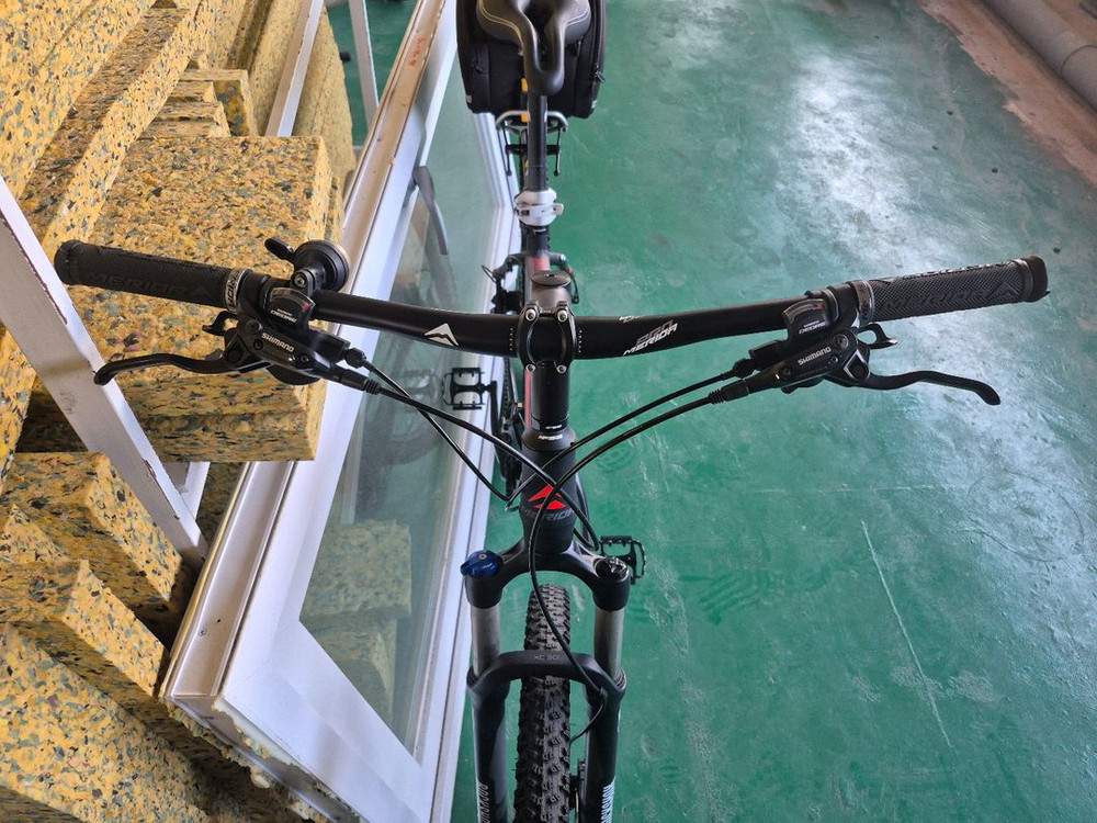 메리다 빅세븐 500 MTB 산악 자전거 + Topeak 가방포함--7