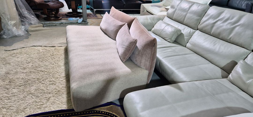 알로소 케렌시아 패브릭 2인 소파(부클레원단)--8