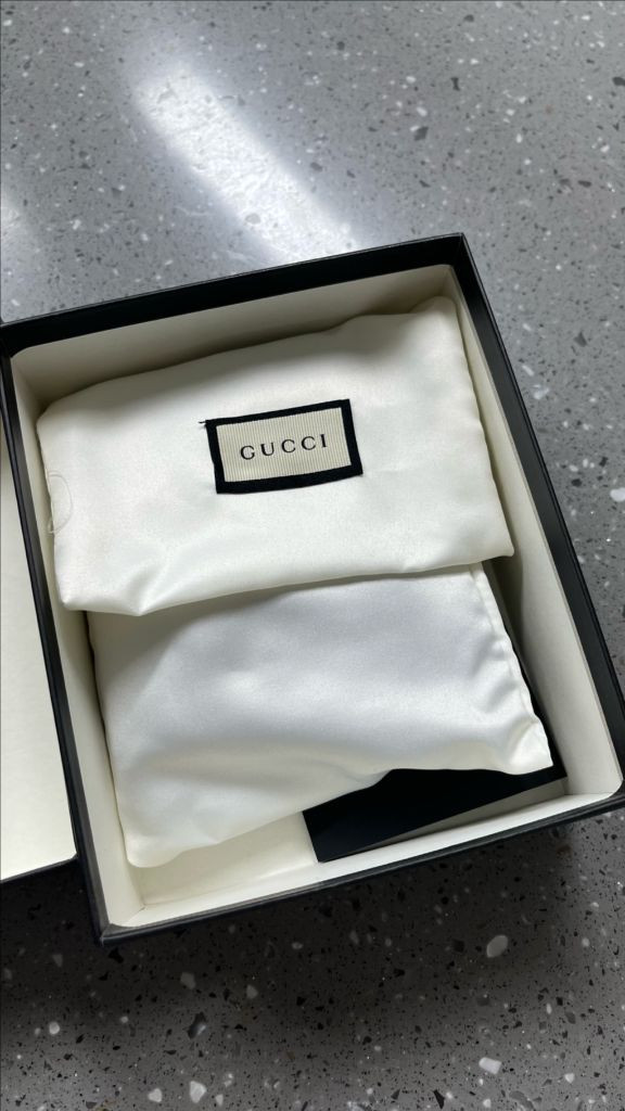 구찌 패드락 GG 수프림 지갑 (100% 정품) 이미지