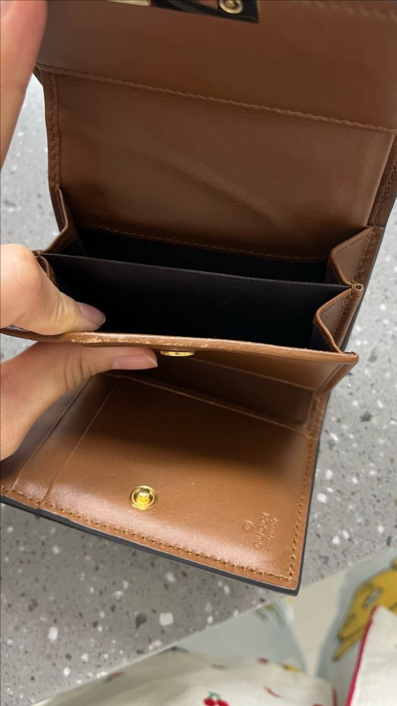구찌 패드락 GG 수프림 지갑 (100% 정품) 이미지