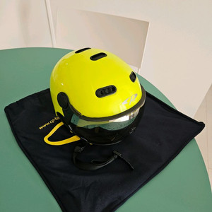 아동용 스키 헬멧 이미지