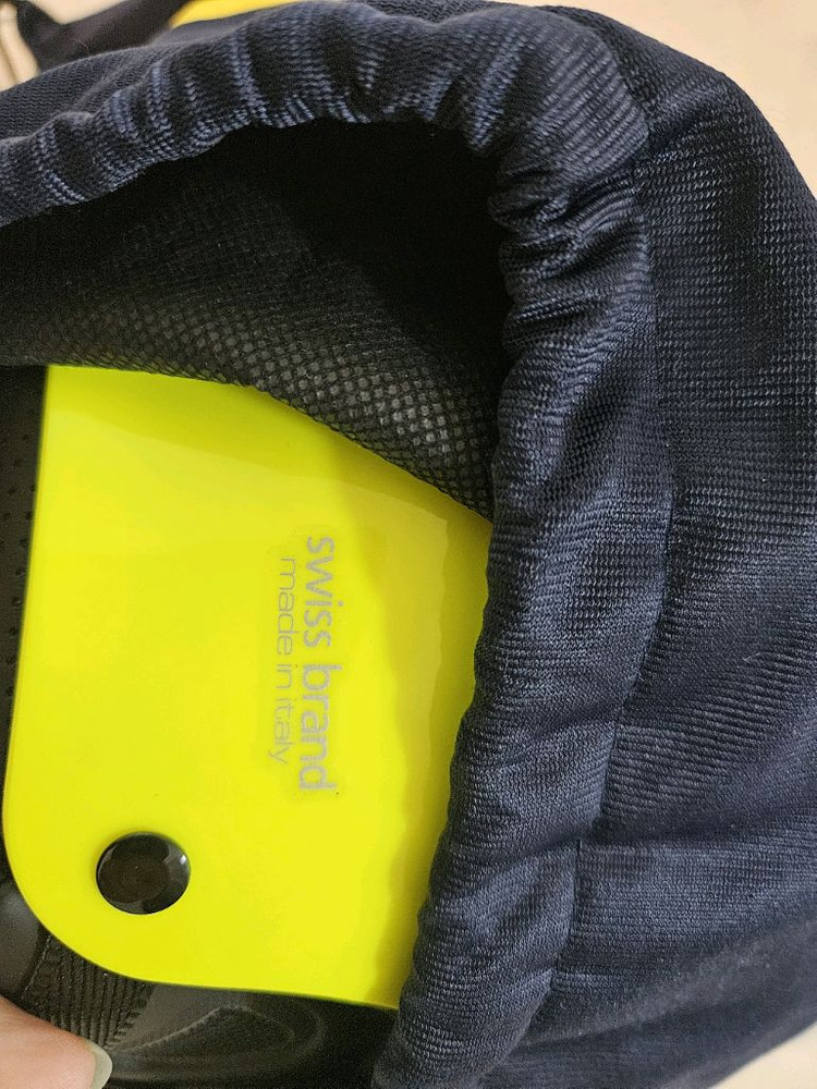 아동용 스키 헬멧 이미지