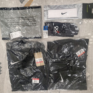 무료배송-일괄) 나이키(4종)운동복 새제품: 반바지/반팔/넥워머 /헤어밴드 + 장갑 일괄 팝니다