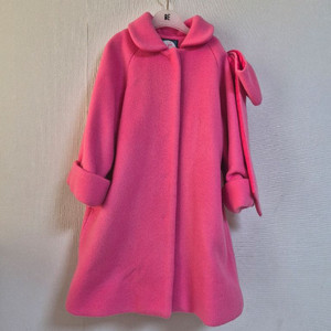 베베베베 리본 디테일 코트